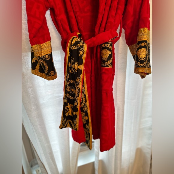 Red Versace Robe - Picture 7 of 9